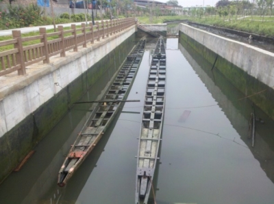 �ĳ���԰�������ڵ׻���